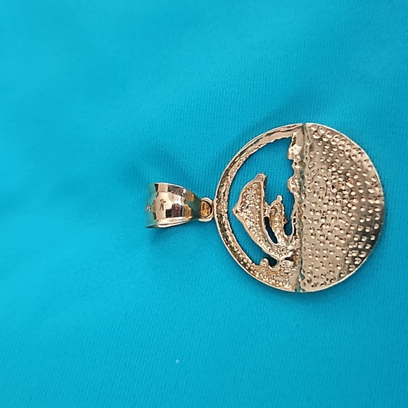 14kt Yellow Gold & Opal pendant - Picture 2 of 4